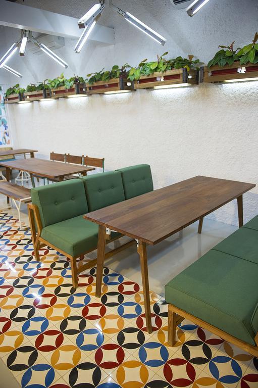 Lokal Hotel & Restaurant Kejayan Eksteriør billede