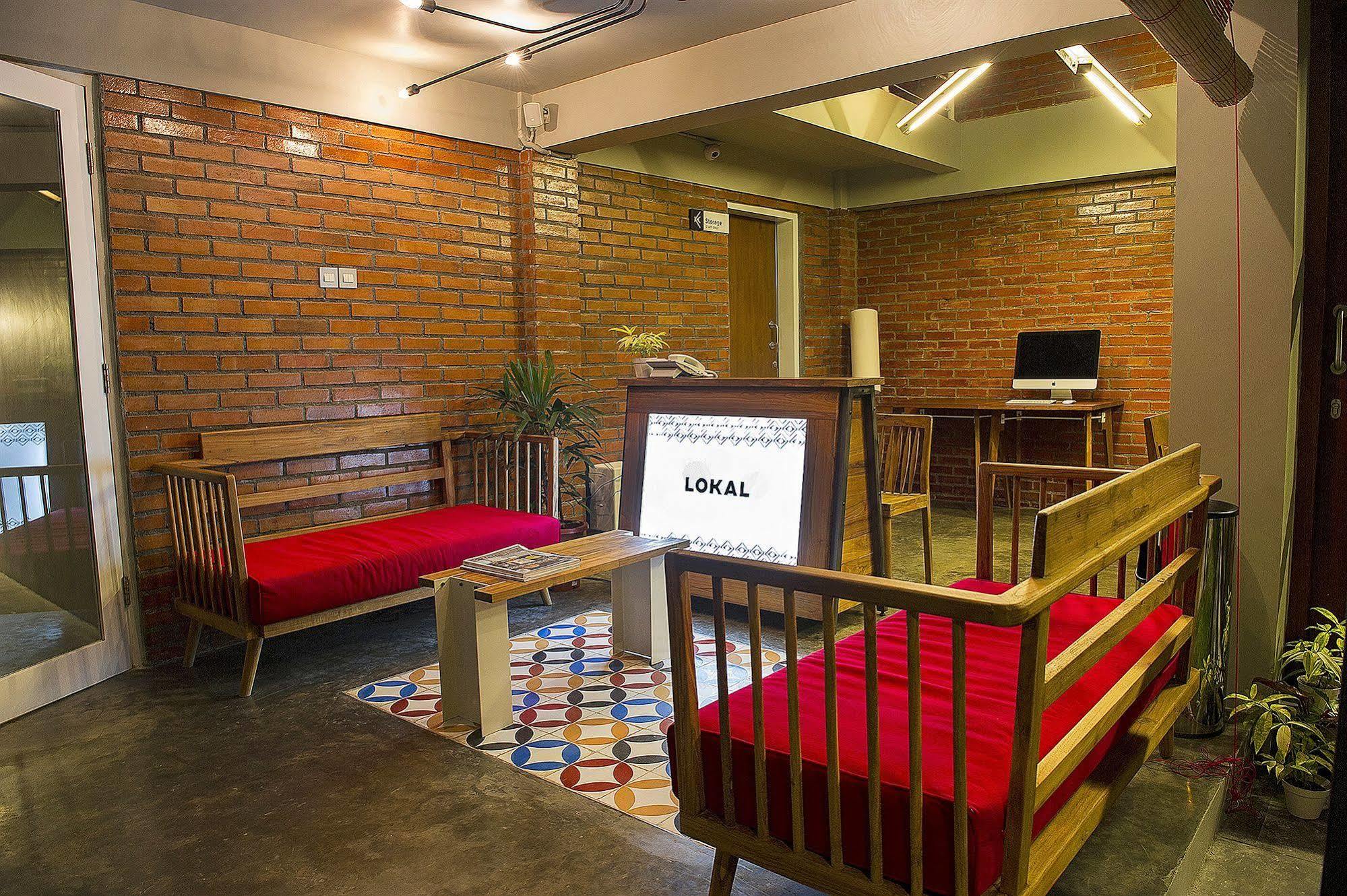 Lokal Hotel & Restaurant Kejayan Eksteriør billede