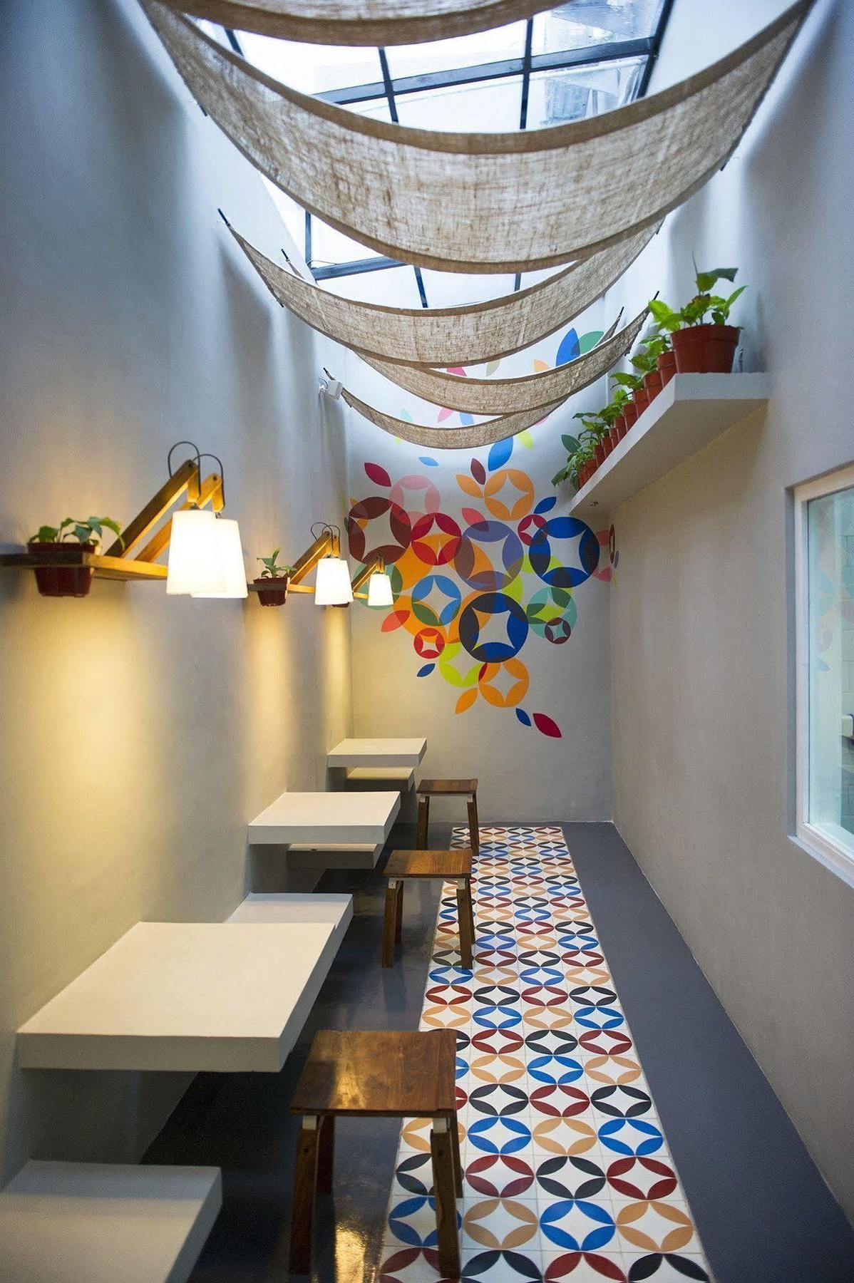 Lokal Hotel & Restaurant Kejayan Eksteriør billede
