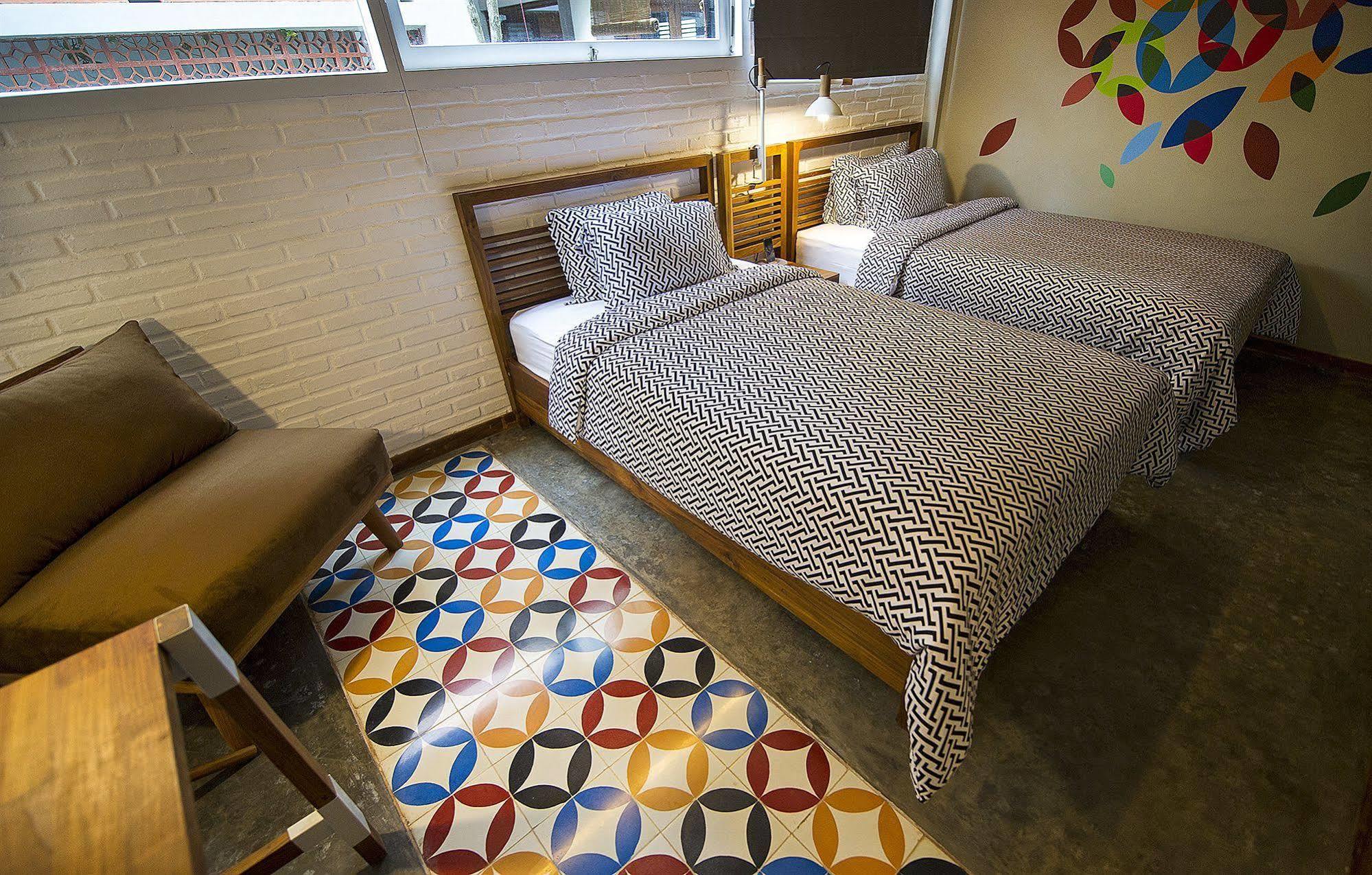 Lokal Hotel & Restaurant Kejayan Eksteriør billede