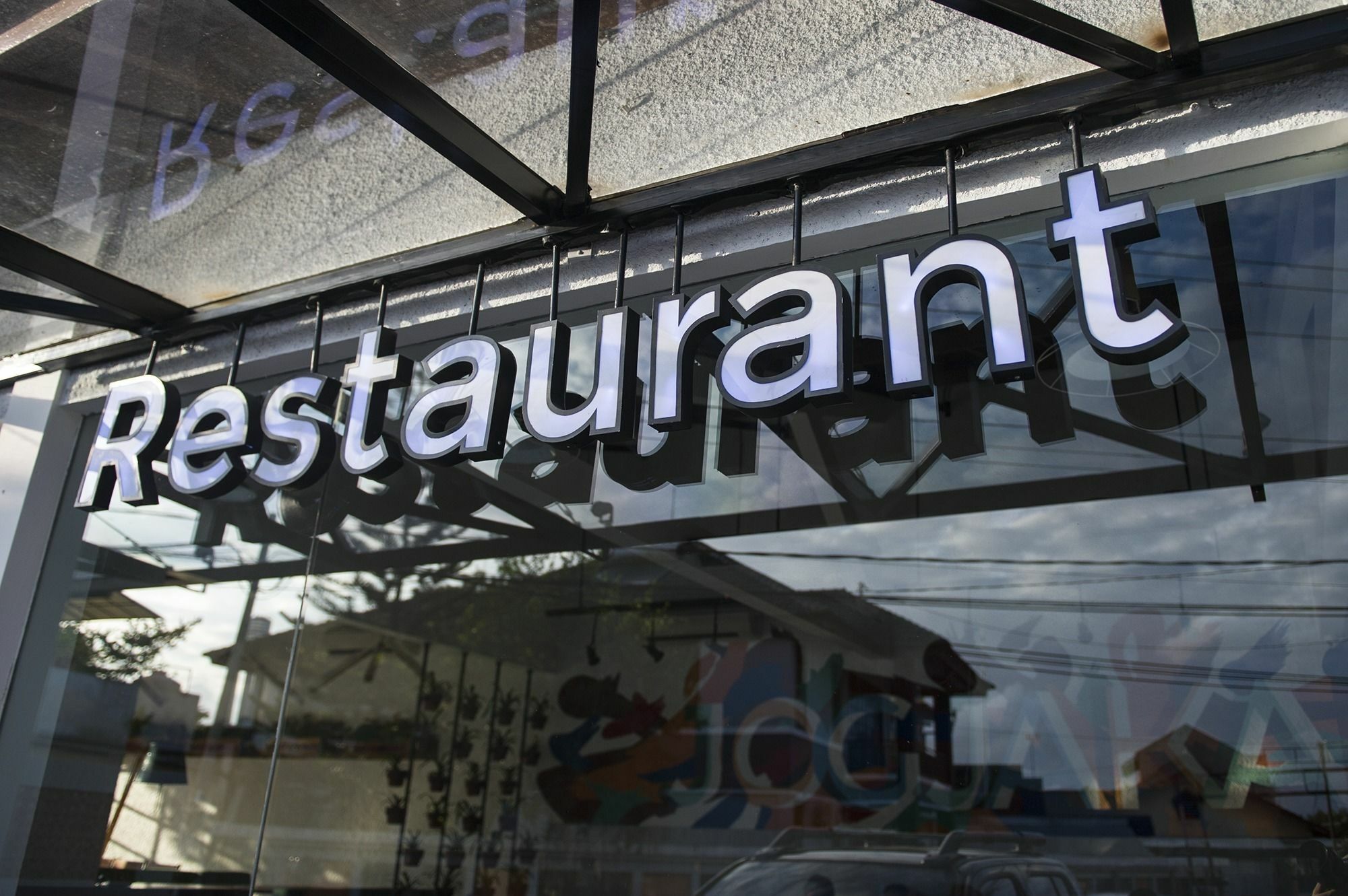 Lokal Hotel & Restaurant Kejayan Eksteriør billede